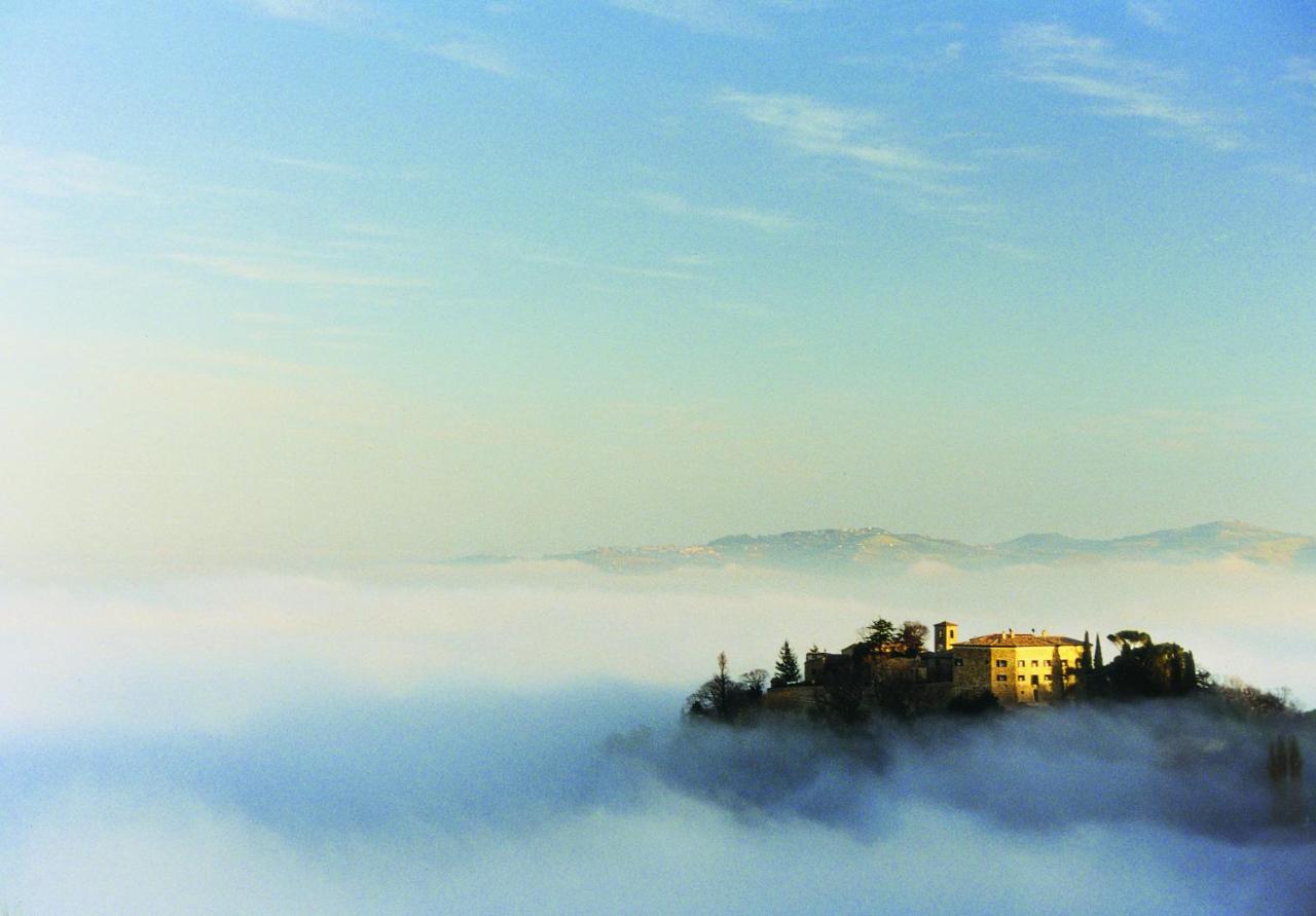 Palazzo Viviani Castello Di Montegridolfo Hotel ภายนอก รูปภาพ