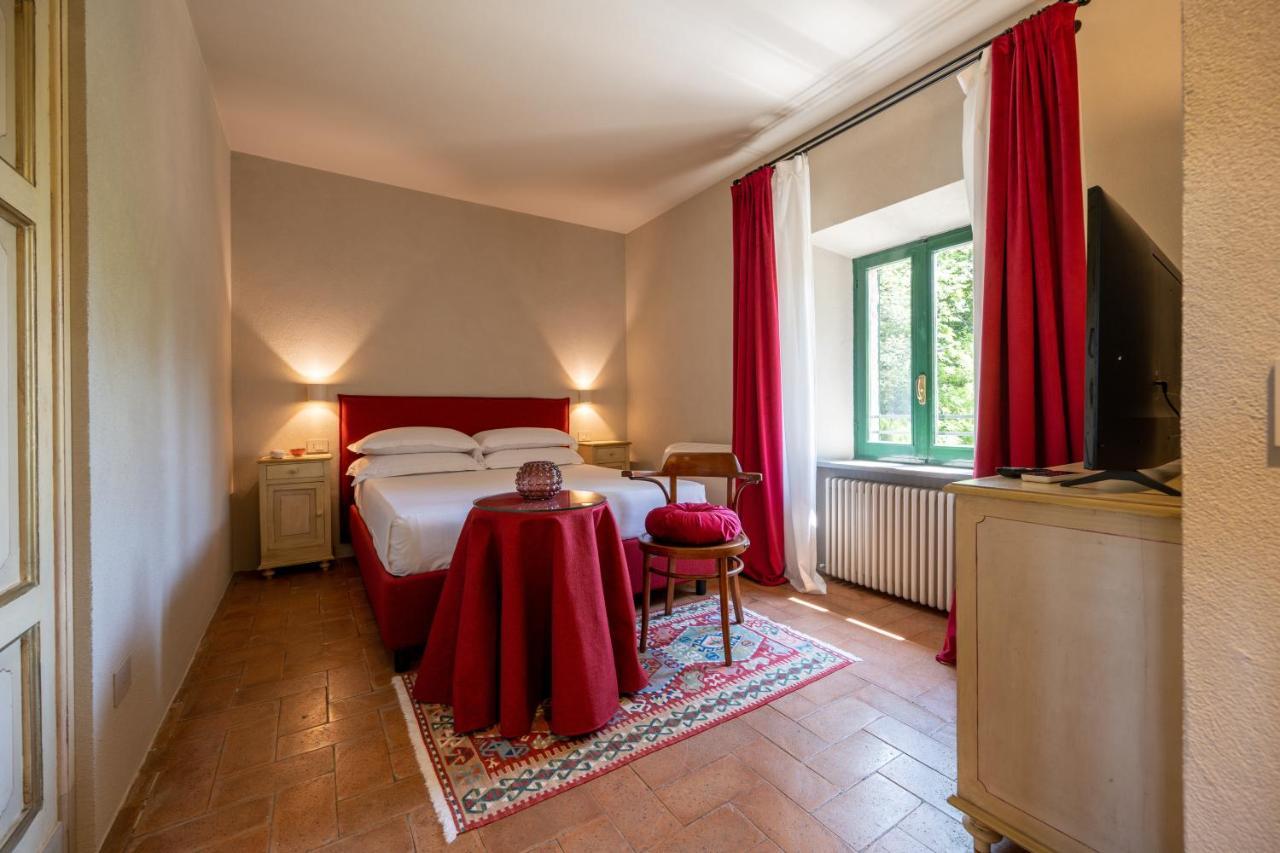 Palazzo Viviani Castello Di Montegridolfo Hotel ภายนอก รูปภาพ
