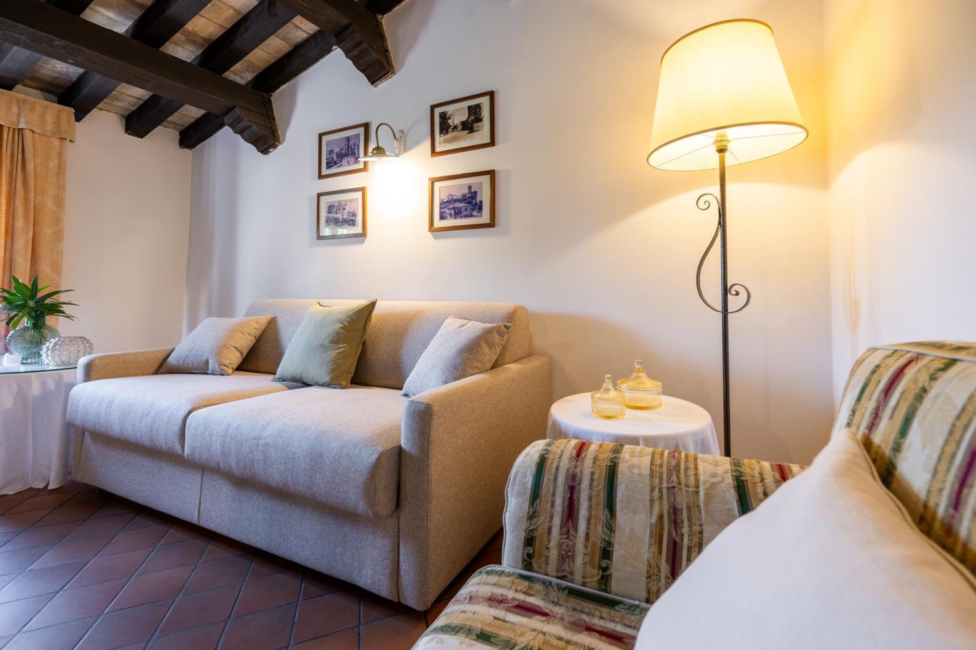 Palazzo Viviani Castello Di Montegridolfo Hotel ภายนอก รูปภาพ
